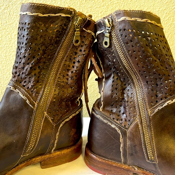 BED STU brown leather cut out details short boot. Size 9. - Picture 6 of 7